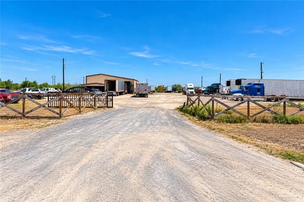 E 34th Street, Weslaco