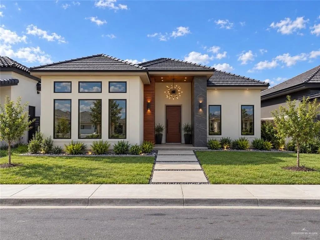 2704 W Chesterfield Avenue, Edinburg
