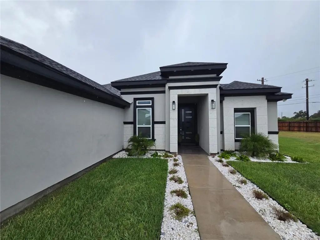 1302 Playa Drive, Weslaco