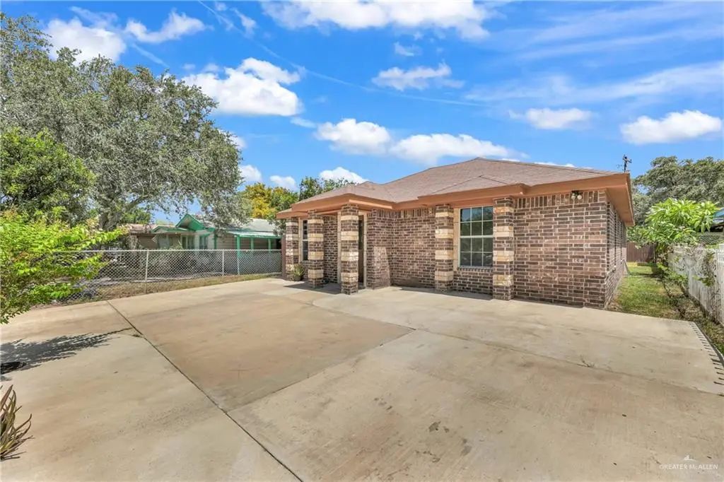 325 E Mesquite Street, Weslaco