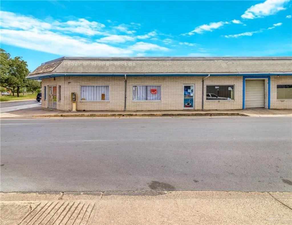 1720 Erie Avenue, McAllen