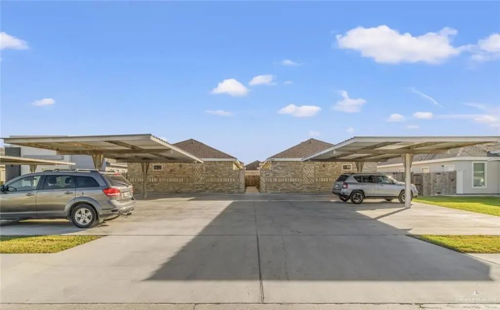 1005 La Pointe Street 3, Alton