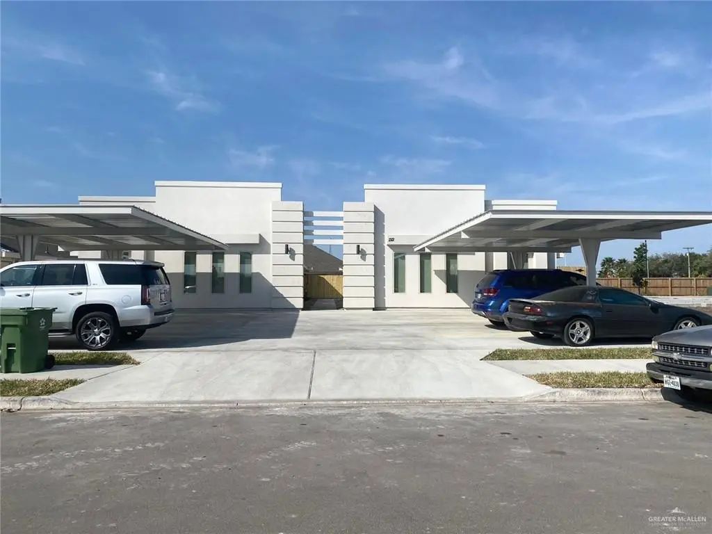 3610 Bella Costa Drive 2, Mercedes