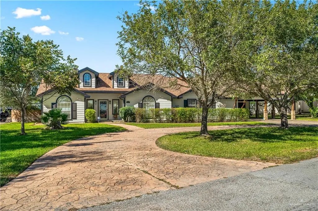 1911 Lion Lake Drive, Progreso Lakes