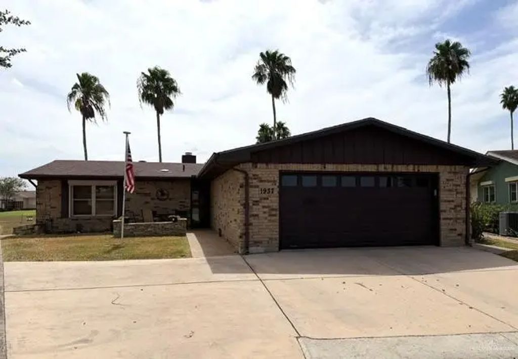 1937 W Indiana Circle, Harlingen