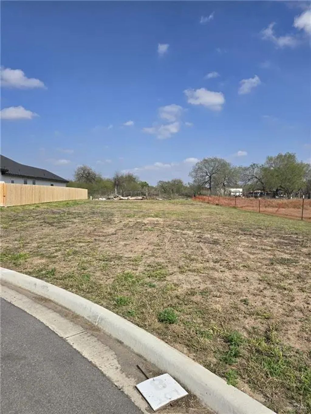 2400 Northgate Lane, McAllen