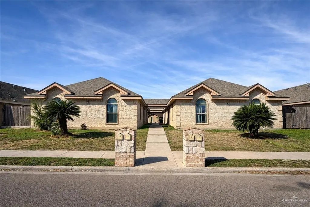 1102 S Palm Drive, Pharr