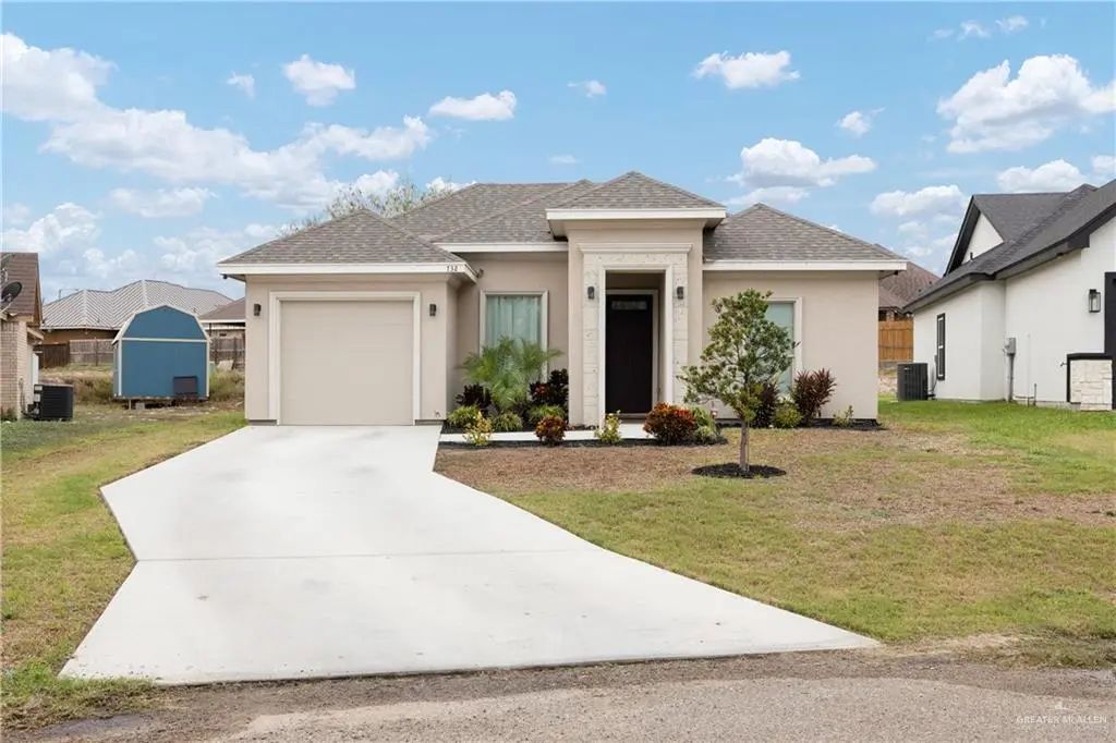 732 N Kika De La Garza Boulevard, La Joya