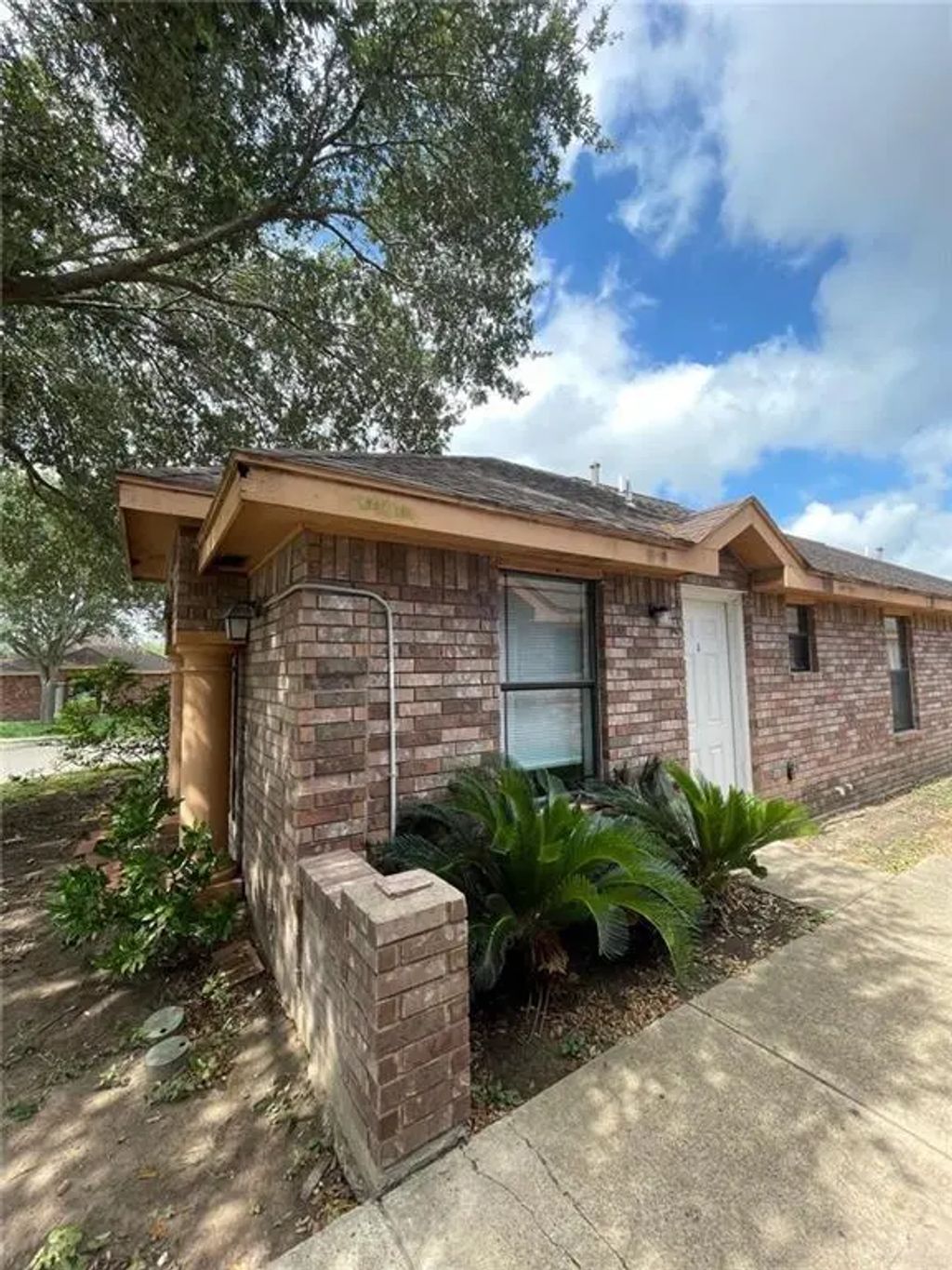 1806 S Ironwood Street, Pharr