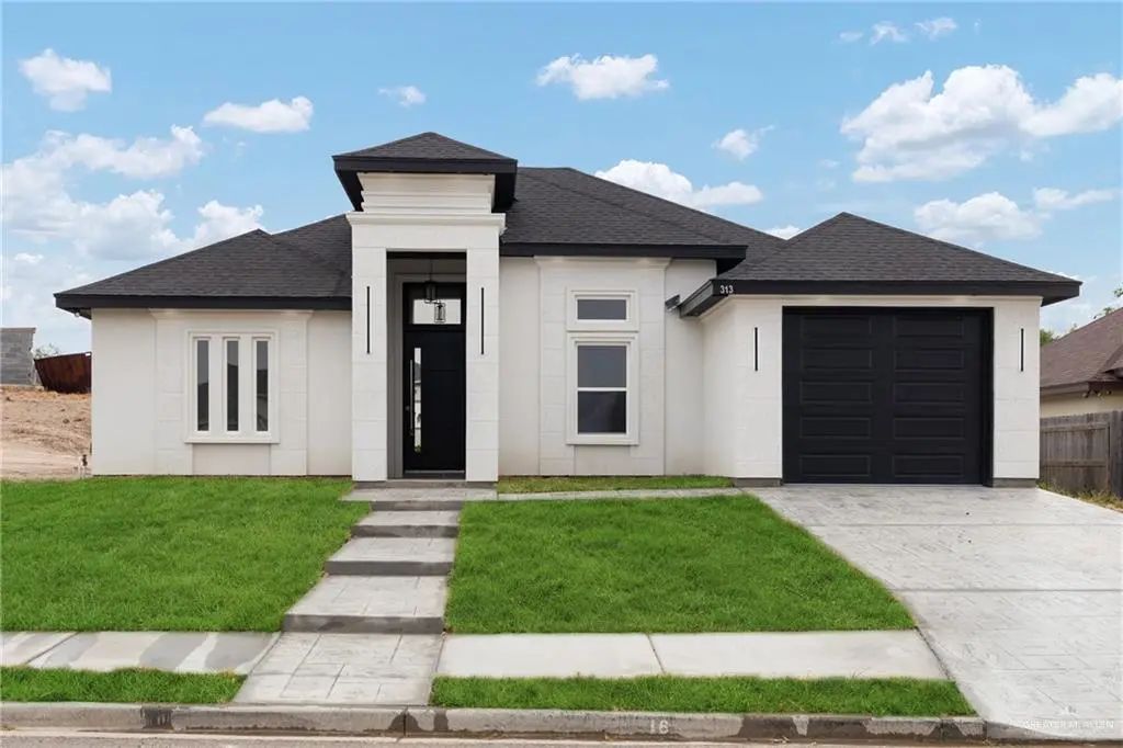 313 Seguin Street, Rio Grande City