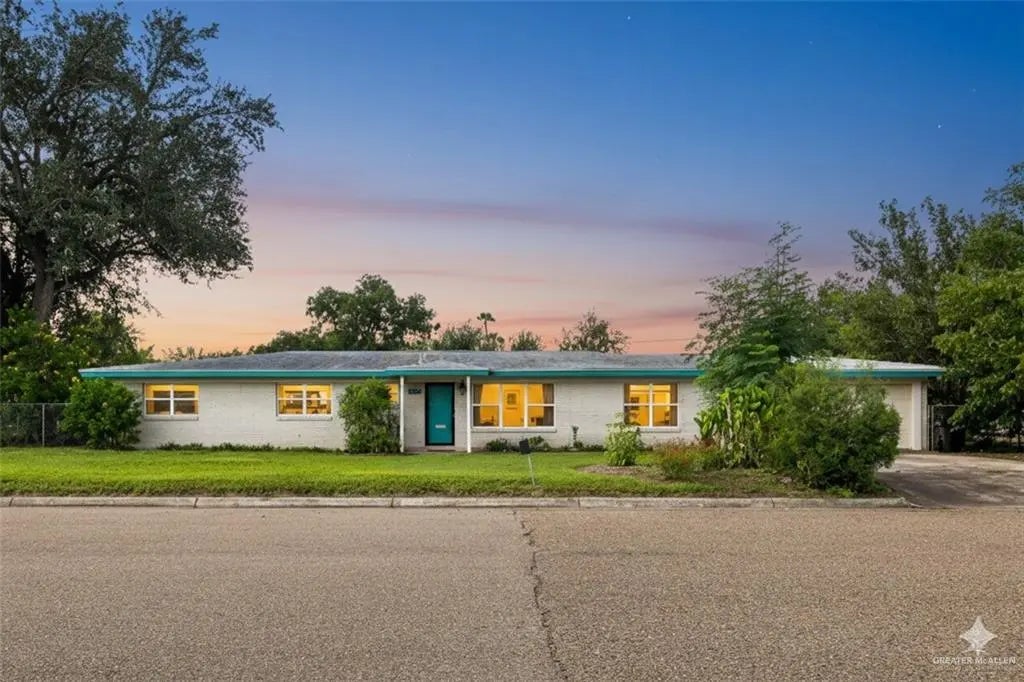 1001 W 7th Street, Weslaco