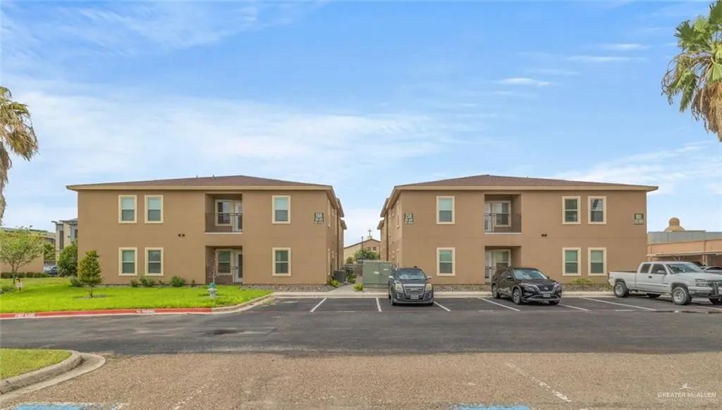 900 E Redbud Avenue 15a4, McAllen