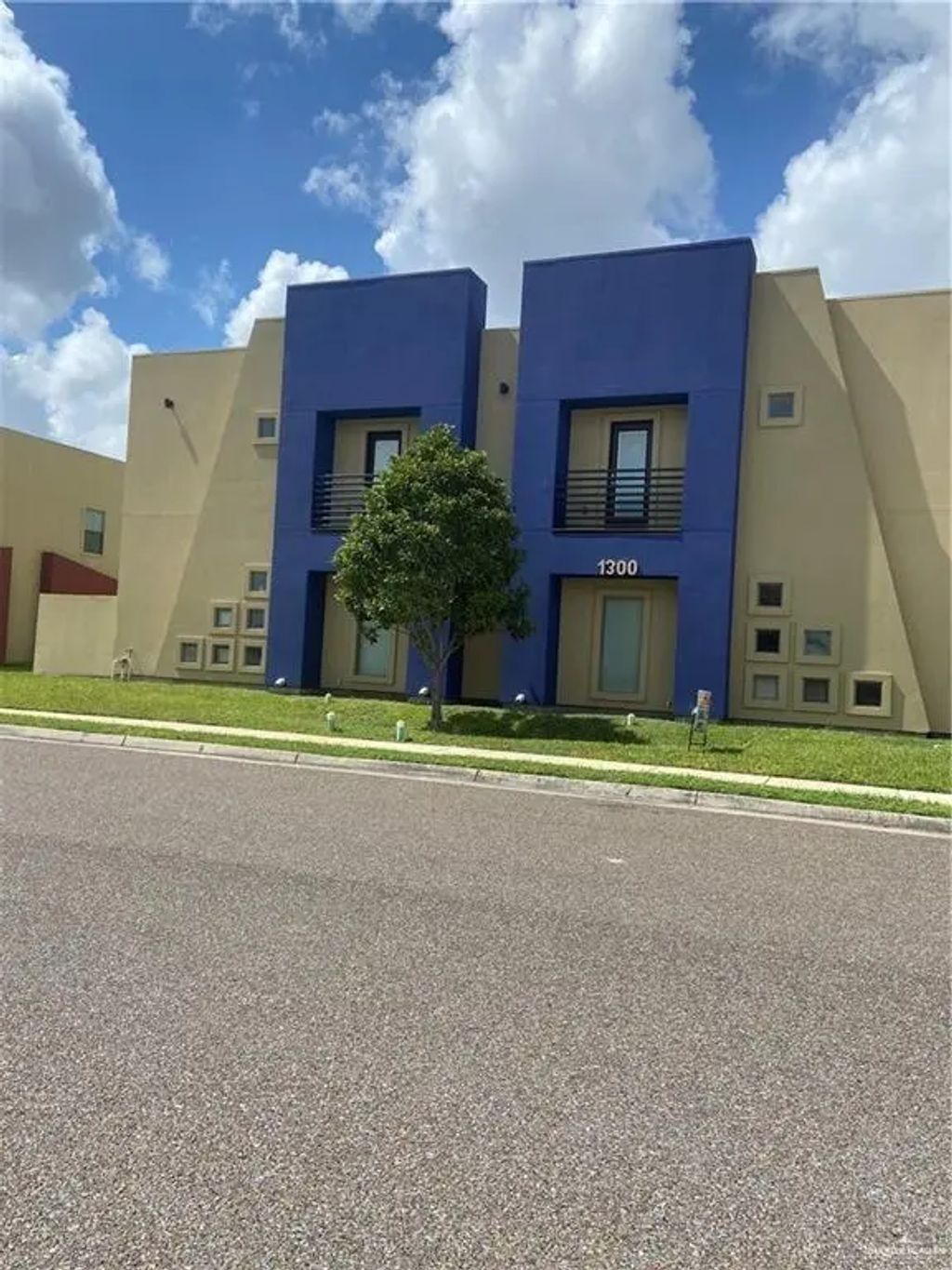 1300 E Daffodil Avenue C, McAllen