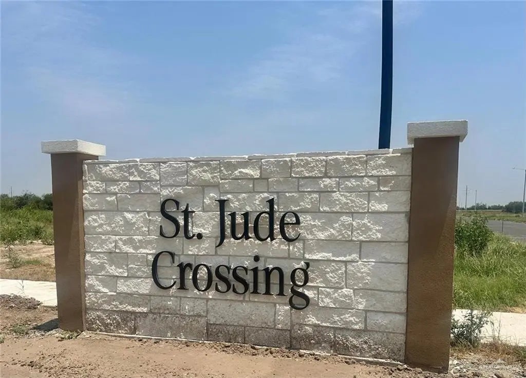 7120 N 71st Lane, Mission