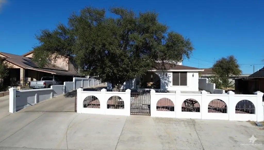 804 Utica Street, Roma