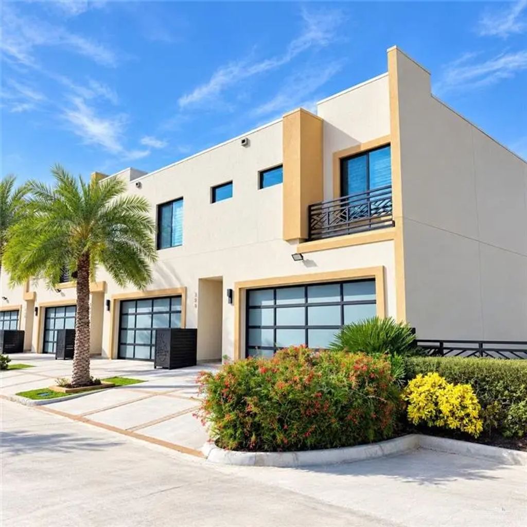 204 W Canary Avenue, McAllen