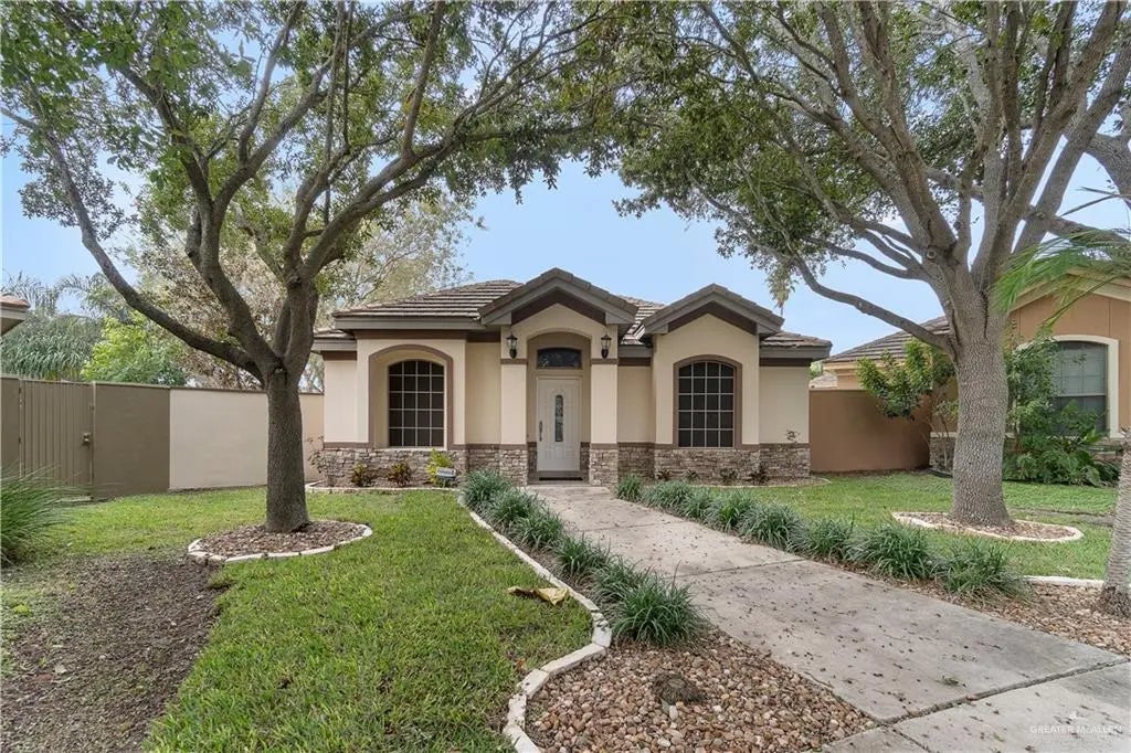 504 E Thornhill Avenue E, McAllen