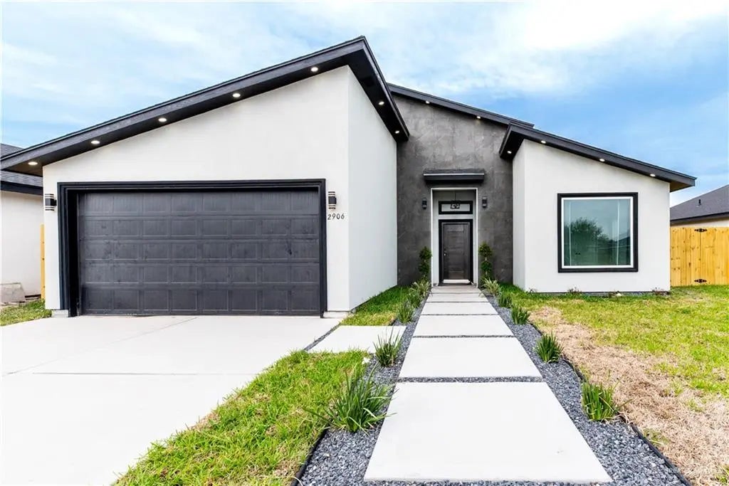 2906 Dhalia Drive, San Juan