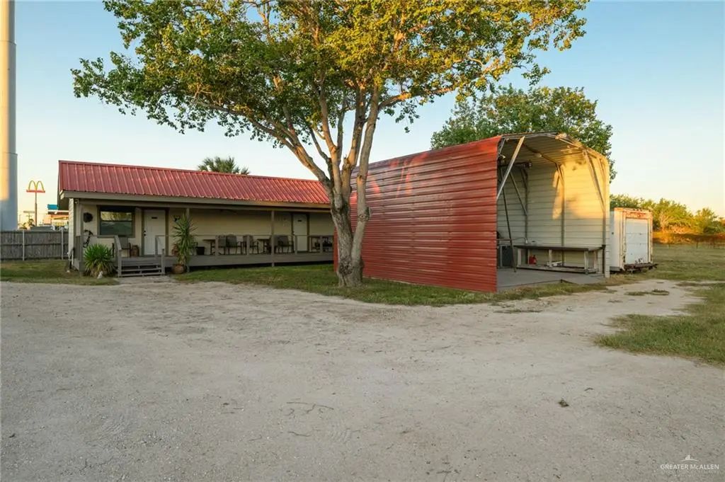 227 S Expressway 77, Raymondville