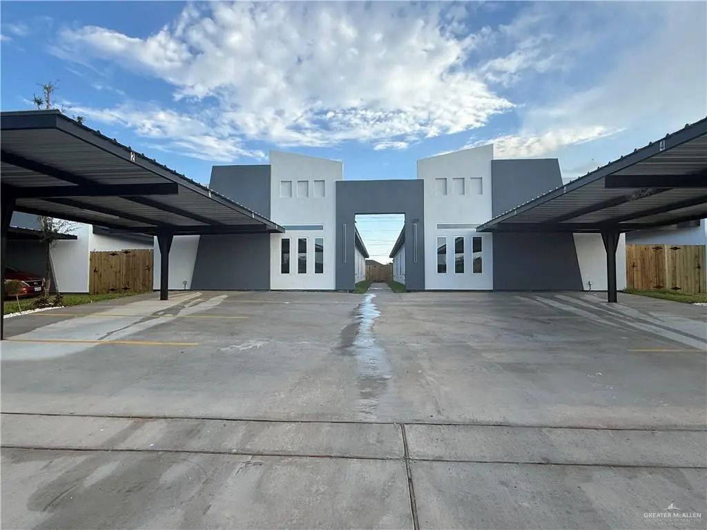 1215 Rosewood Lane 1, Pharr