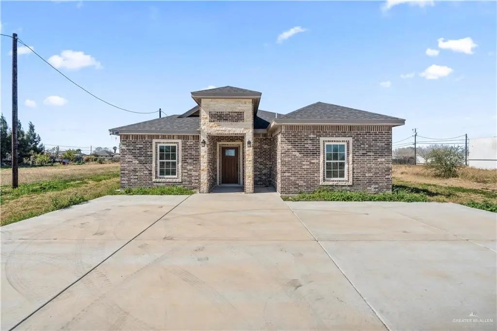 12517 Mile 2 W, Weslaco