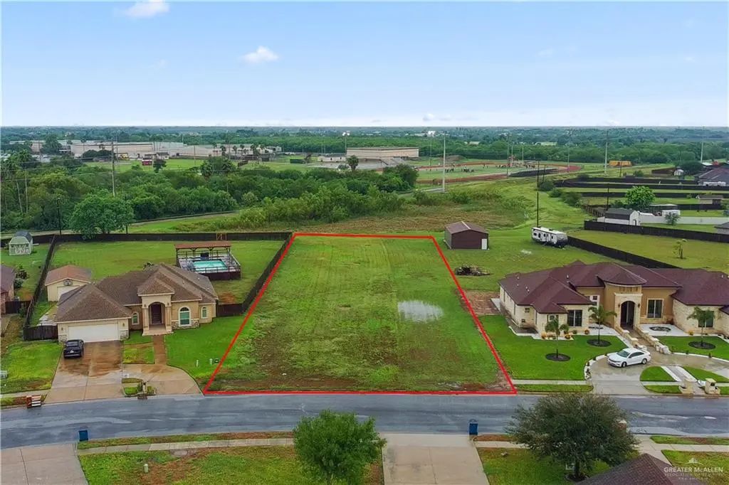 Village East Drive, Los Fresnos