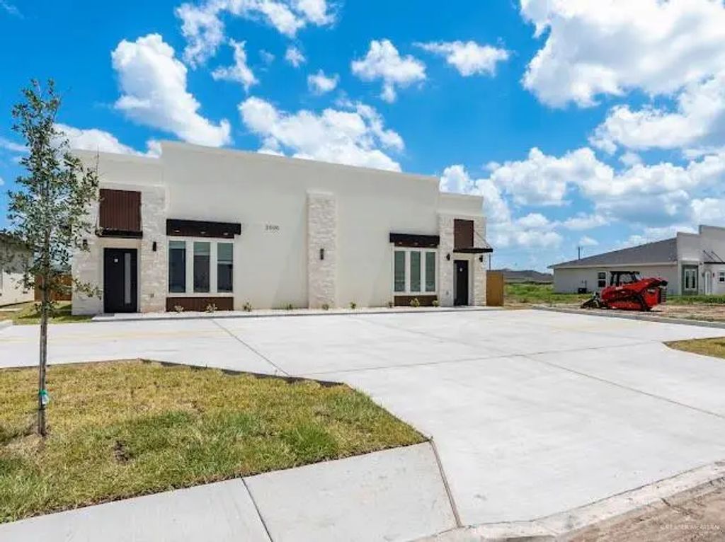 2704 Bald Cypress Drive, Weslaco