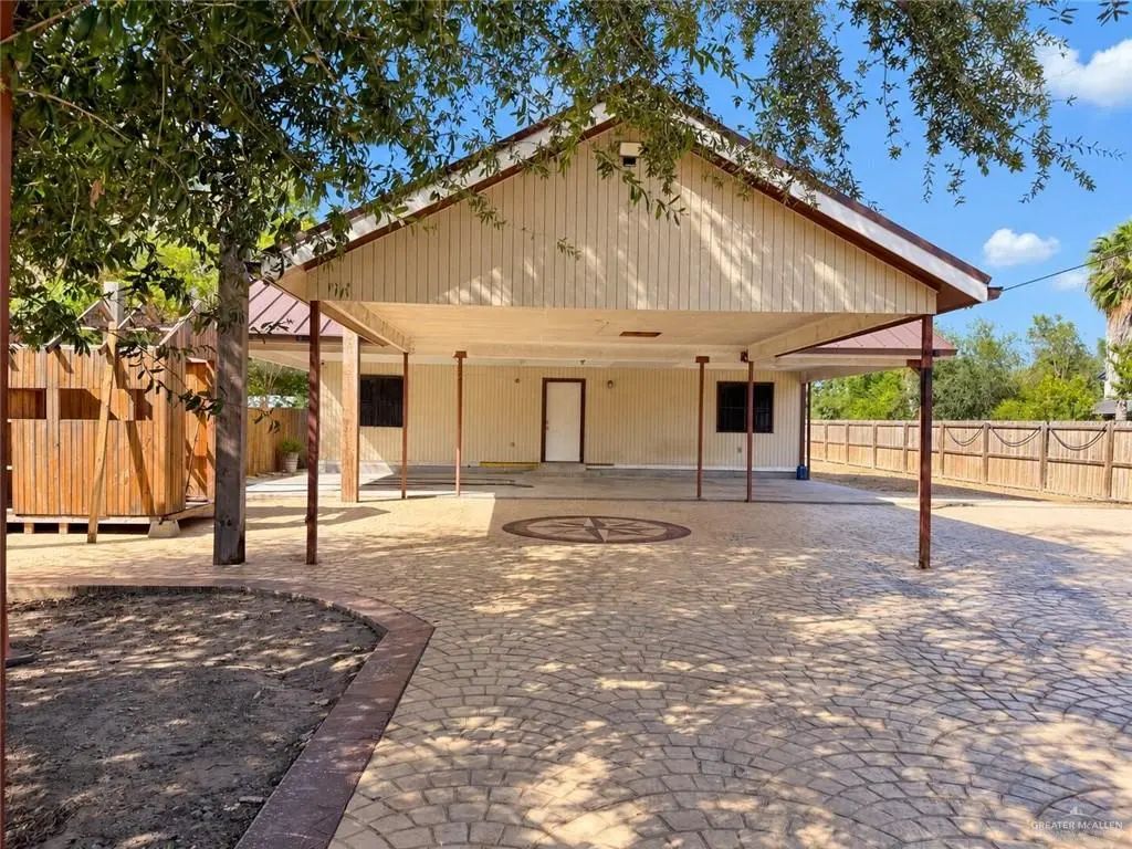 1400 Paseo Del Sol Street, Alamo