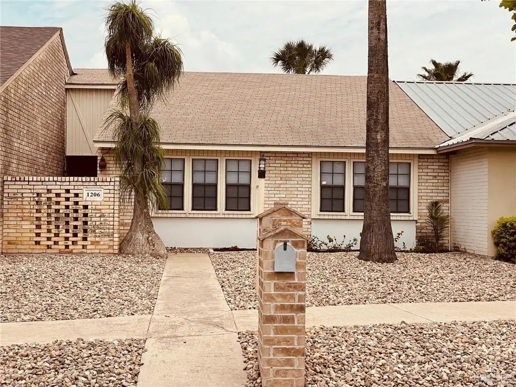 1206 Bluebird Avenue, McAllen