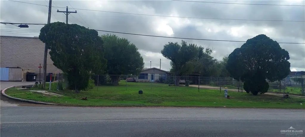 508 N Cesar Chavez Road, Alamo