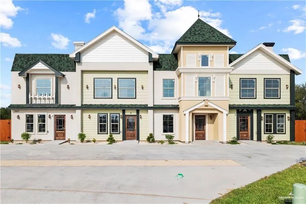 1401 E Karen Drive B, Alton