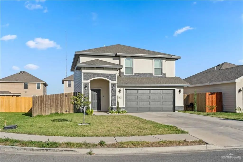 2307 N 26th Drive, Hidalgo