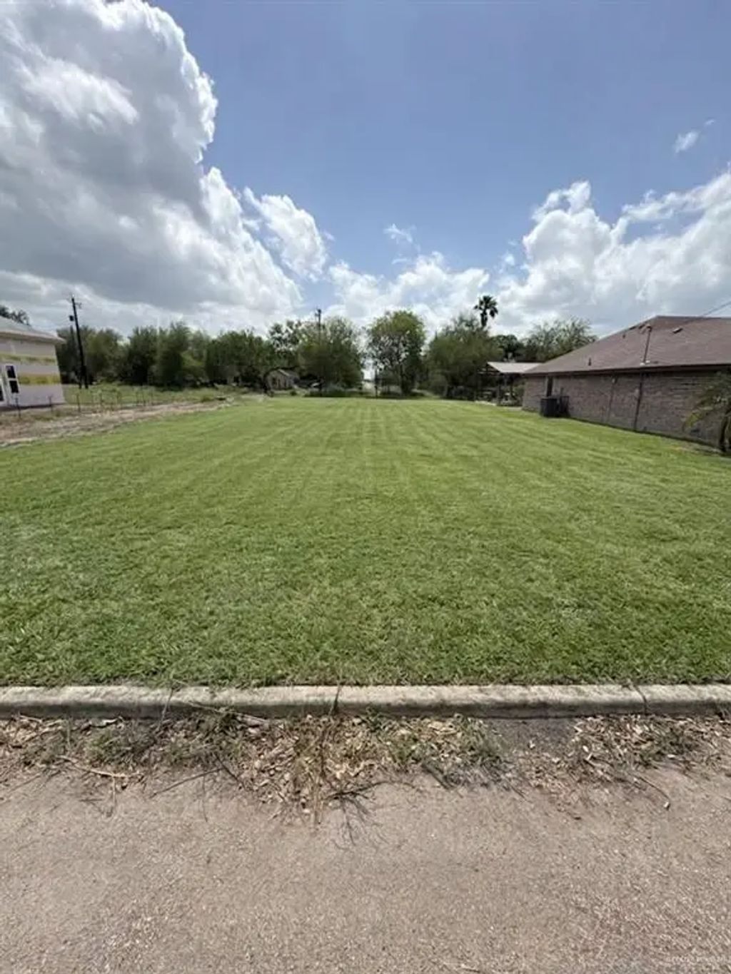 706 Lyons Street, Progreso