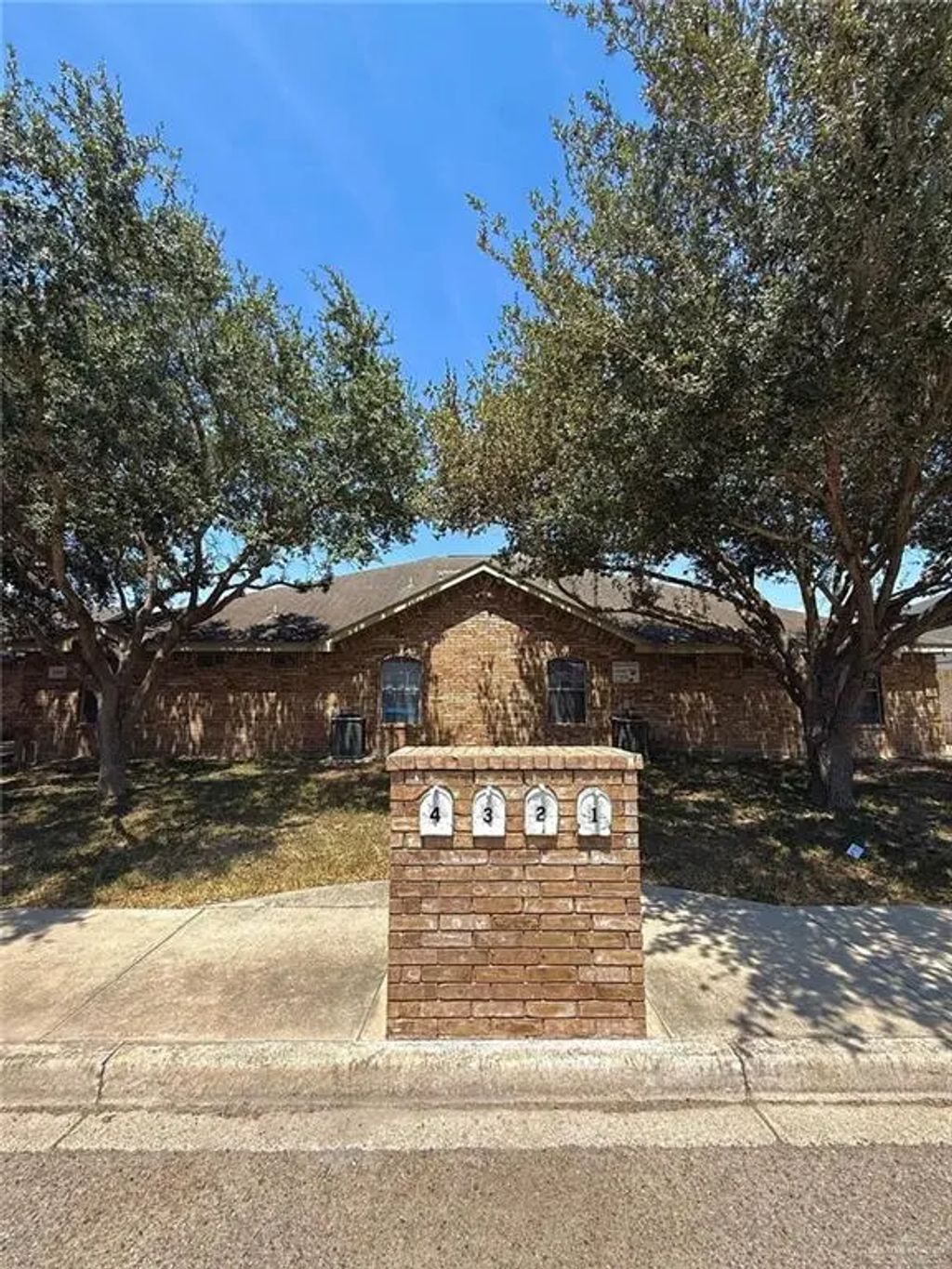 1505 Prosperity Drive, Edinburg