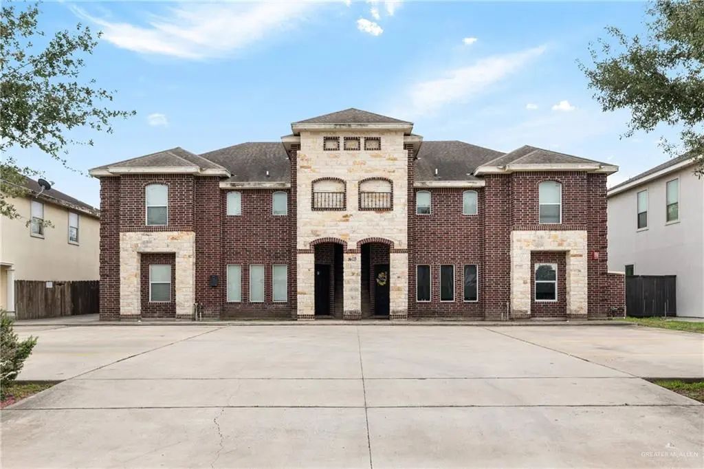 1403 W Kiwi Avenue, Pharr