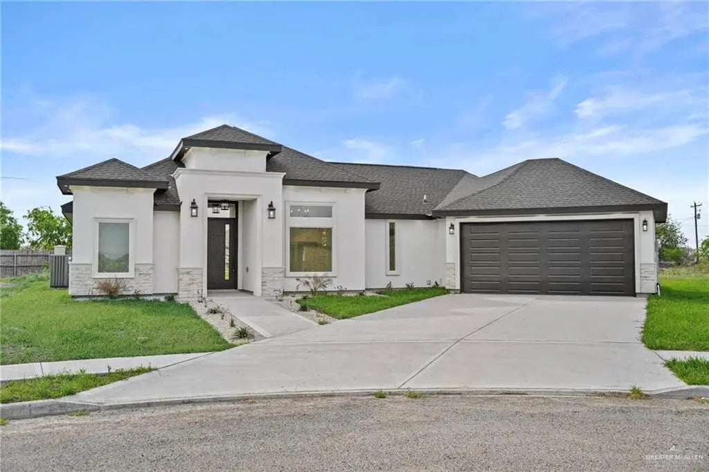 1207 Peregrine Drive, Edinburg