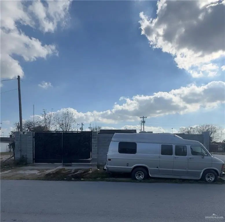 405 N 3rd Street, Hidalgo