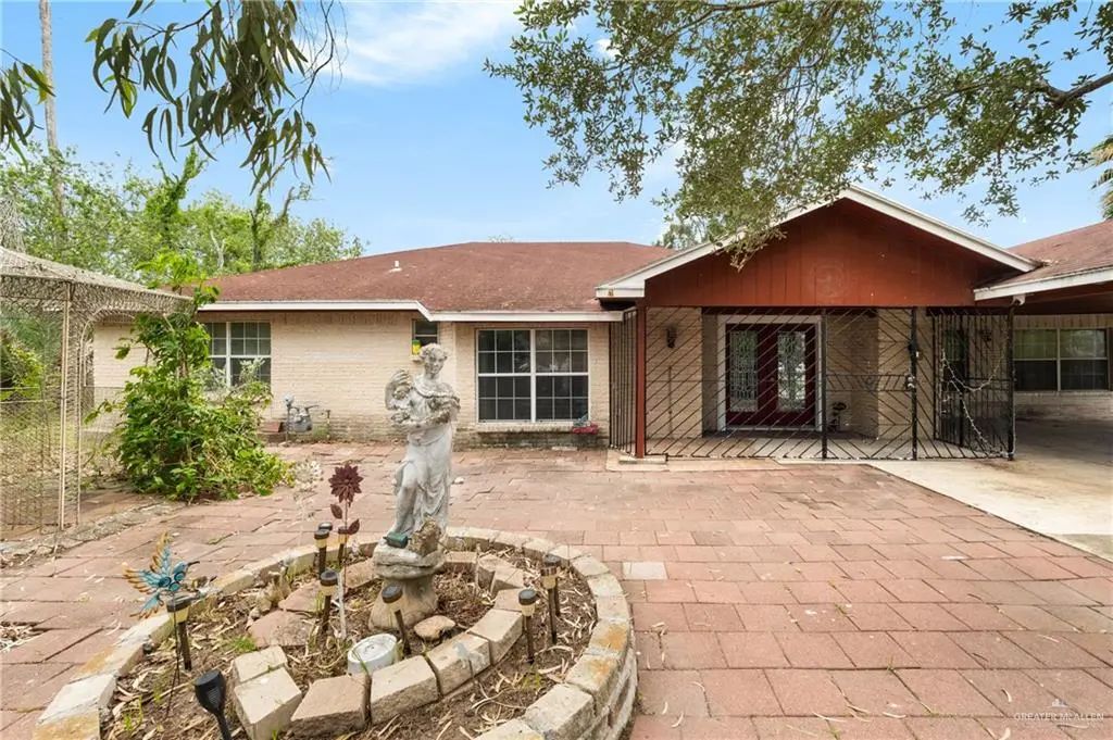 348 San Luis Drive, Brownsville