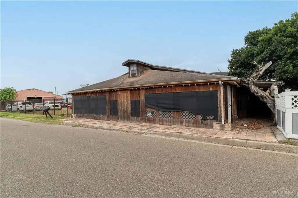 114 S 7th Street, Donna