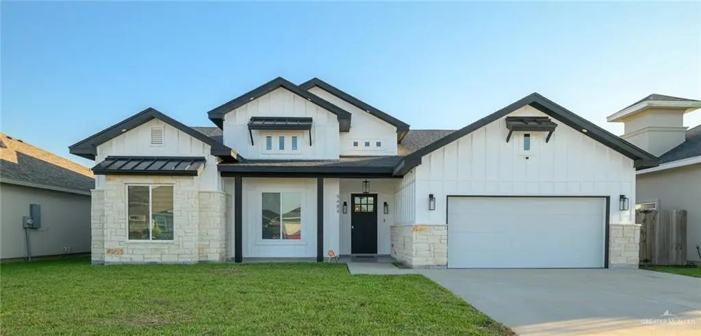 9484 S Queen Palm, Los Fresnos