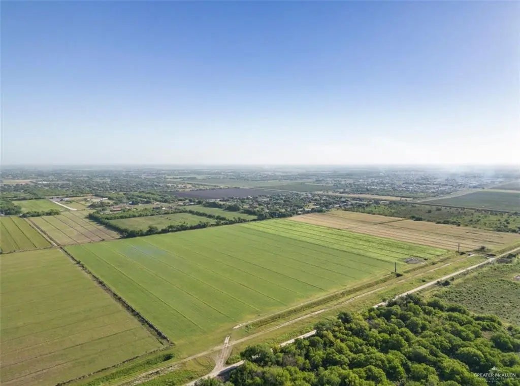 Wisconsin Road, Edinburg