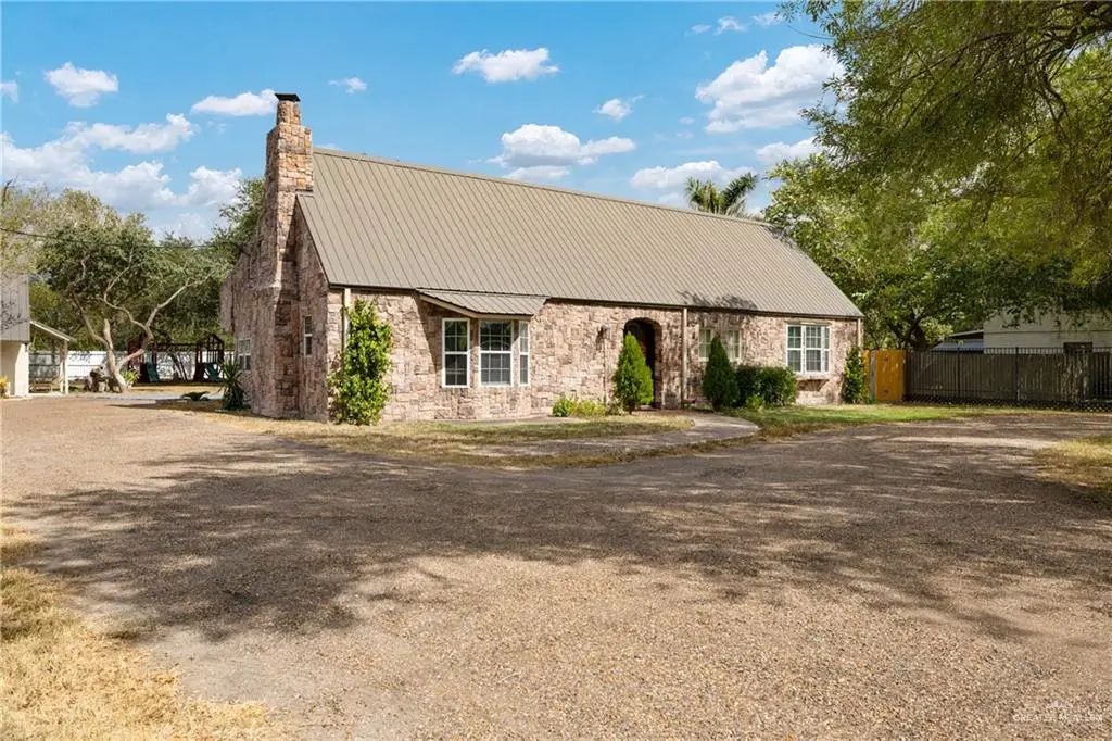 100 N Parker Road, La Feria