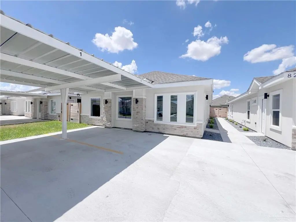 823 N Woodson Avenue 4, Edinburg