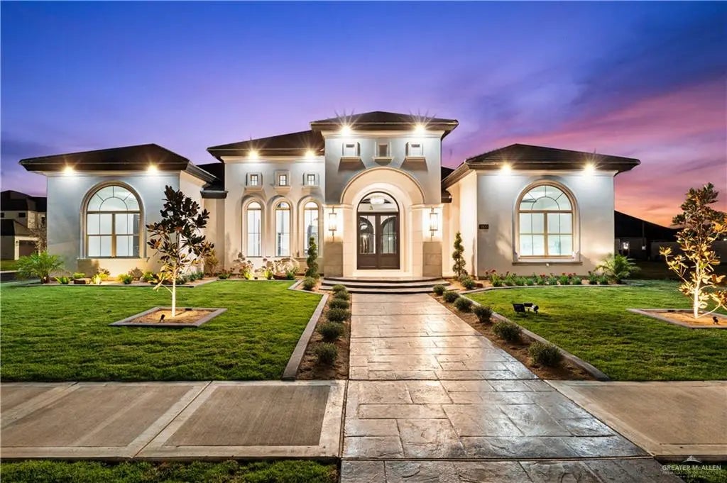 1800 S Queen Street, Edinburg