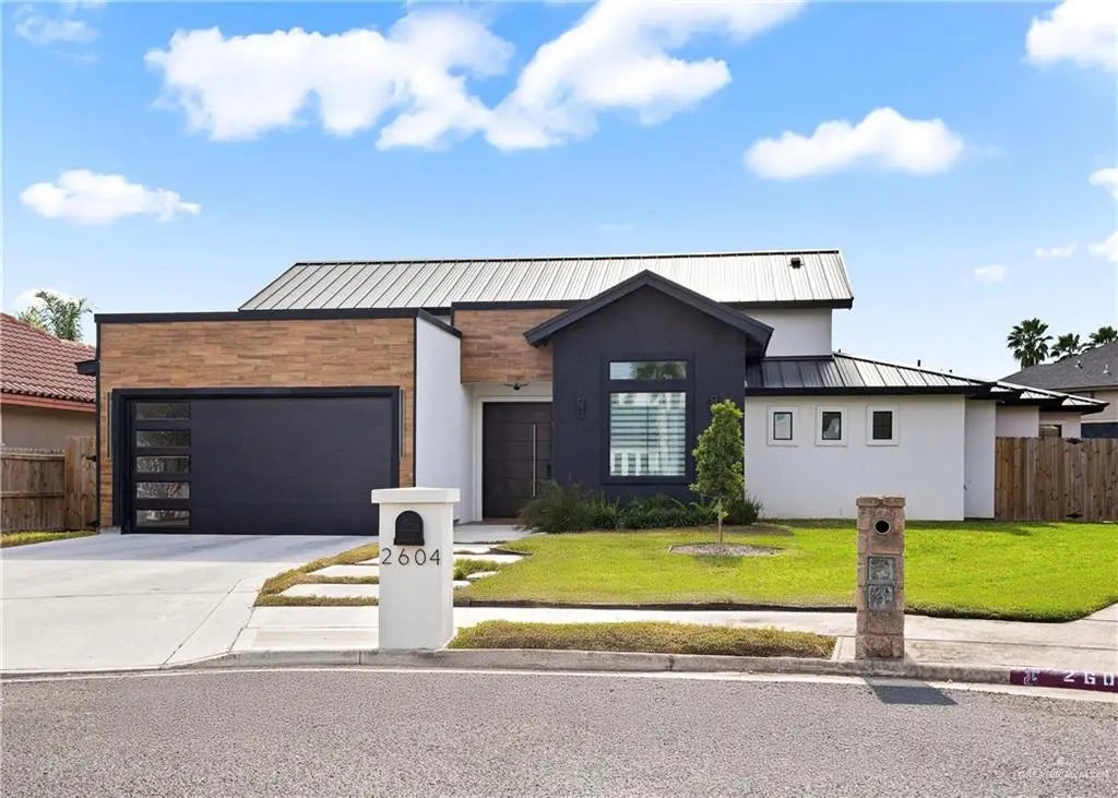 2604 Cottonwood Street, Mission