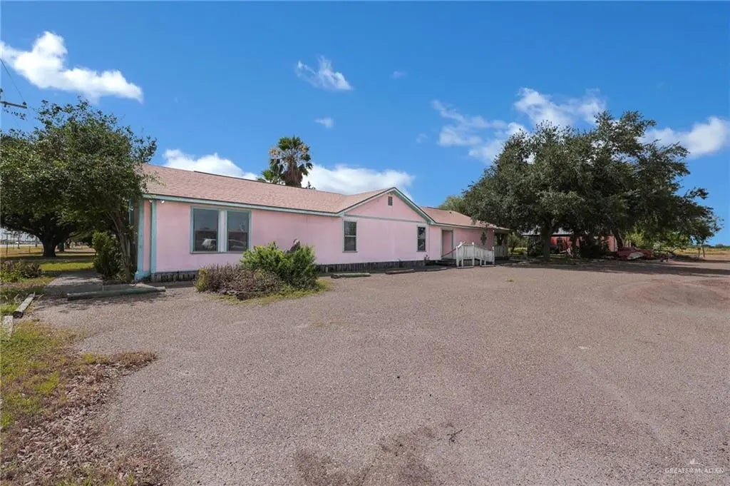 1420 Expressway 83 Highway, Penitas