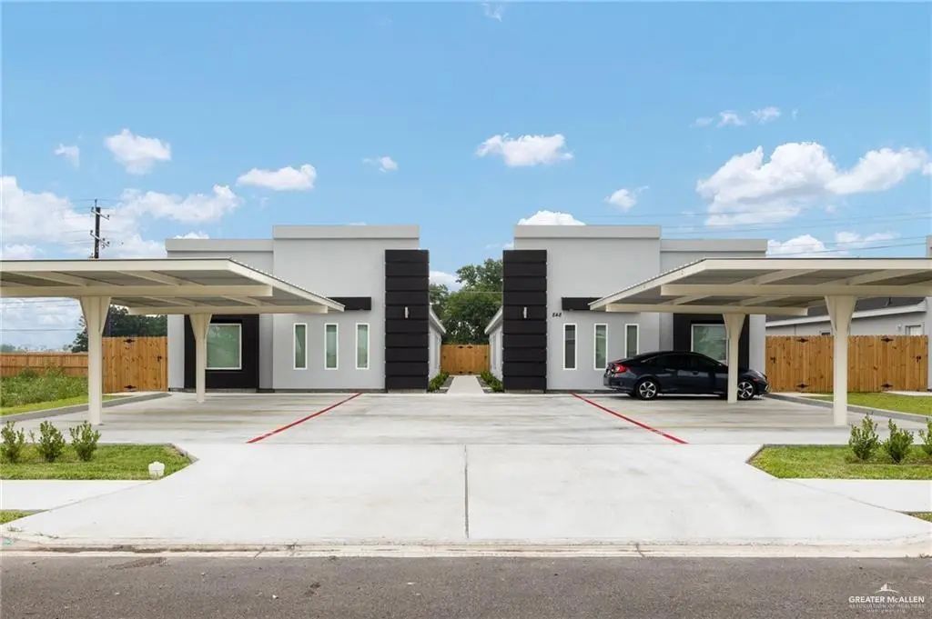 848 Deluxe Street, Alamo