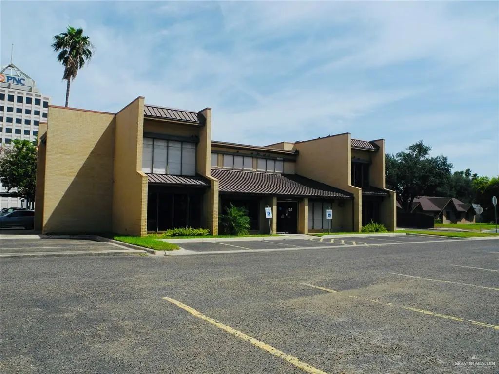 900 Kerria Avenue, McAllen