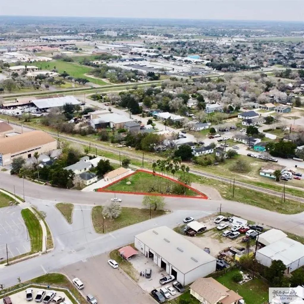 W Jackson Avenue, Harlingen