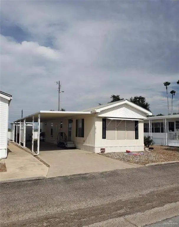 2815 Mesa Verde Drive, Weslaco